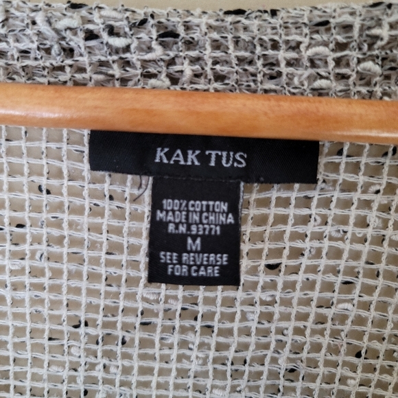 Kak Tus open‎ weave mesh shark-bite hem Boho top - Picture 4 of 7